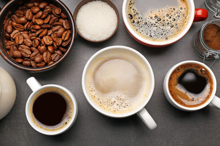 different types of coffee in cups - difference between black and white coffee