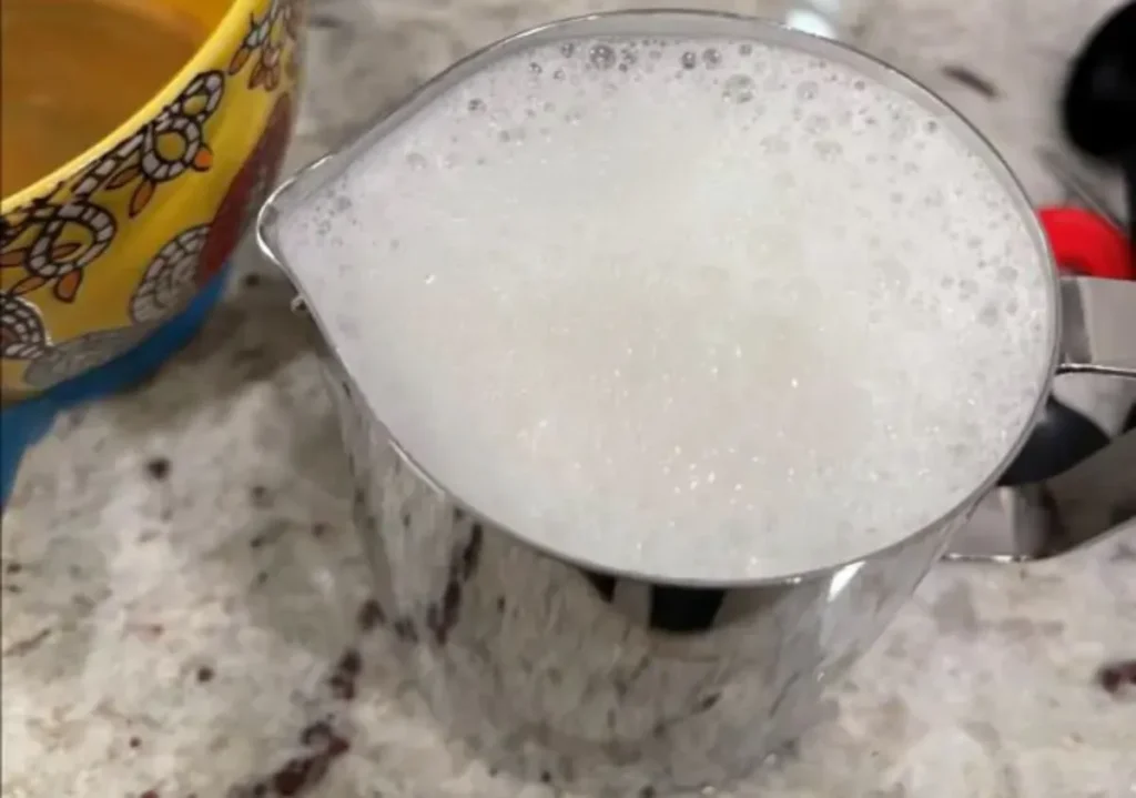 Frothing a milk