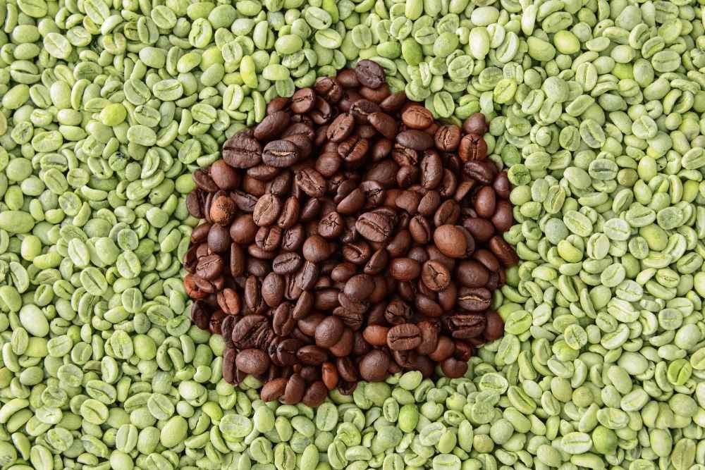 Green and roasted coffee beans