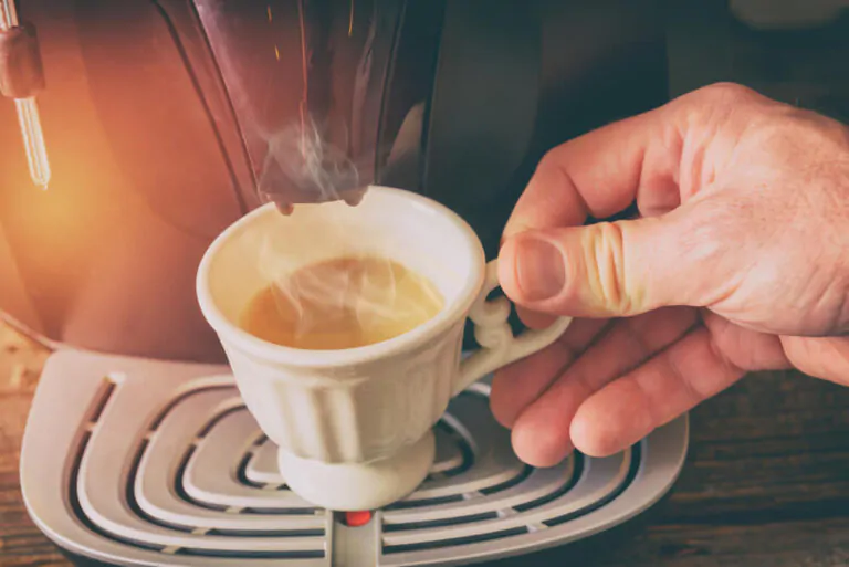 nespress-pixie-vs-nespresso-essenza-mini