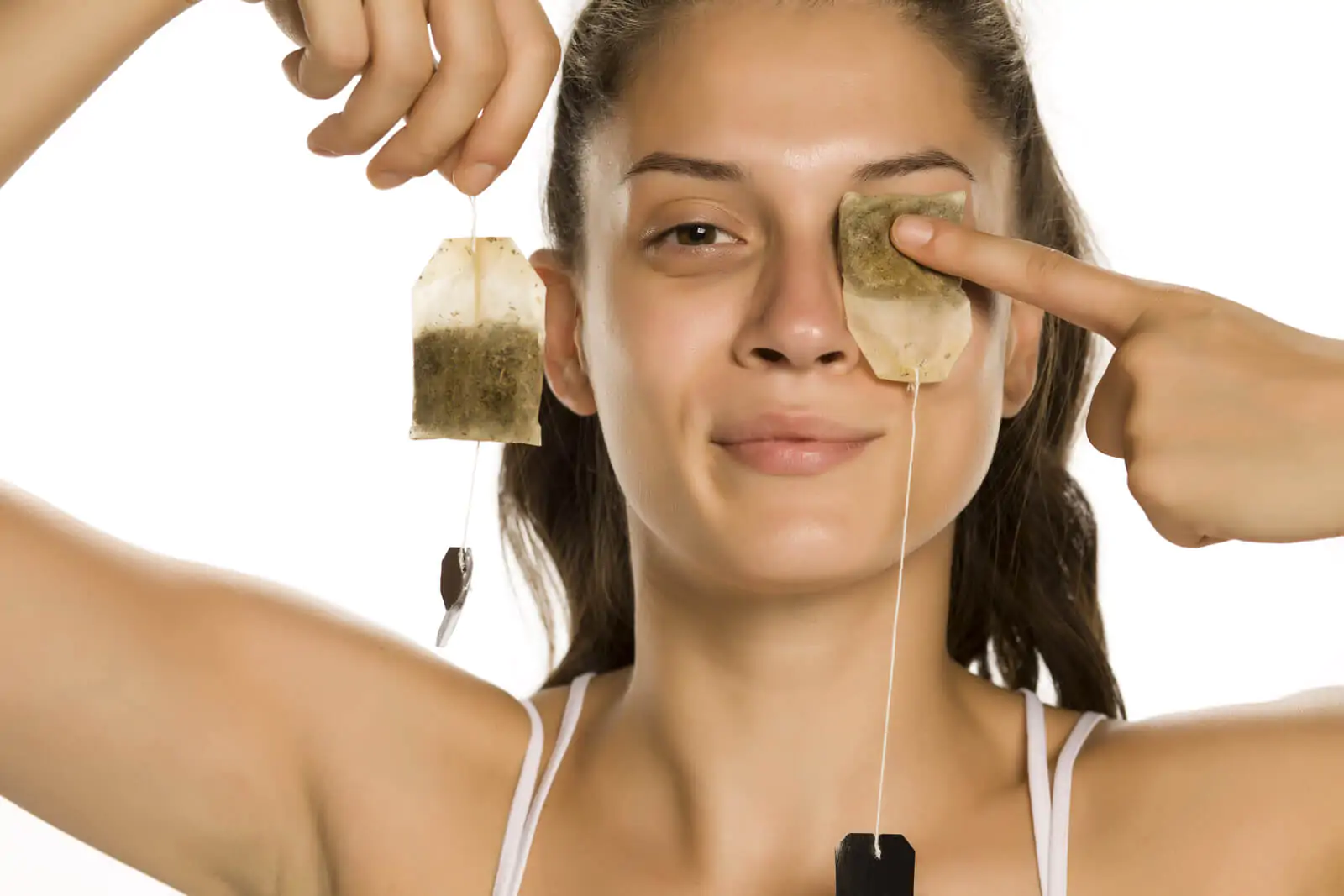 Is black tea good for under eye bags